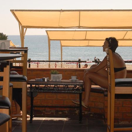 Club Turtas Beach Konaklı Extérieur photo