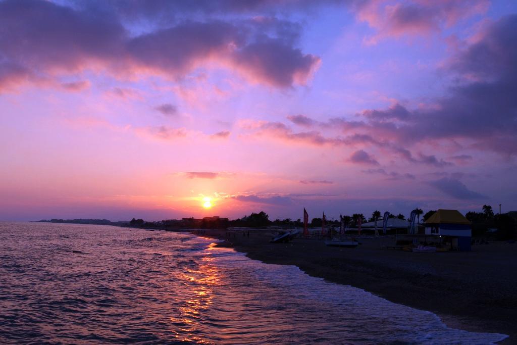 Club Turtas Beach Konaklı Extérieur photo
